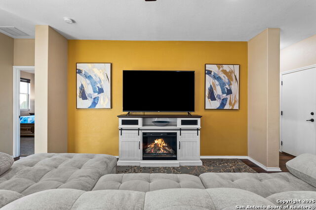 Image 15 of 40 For 9919 Copper Rise