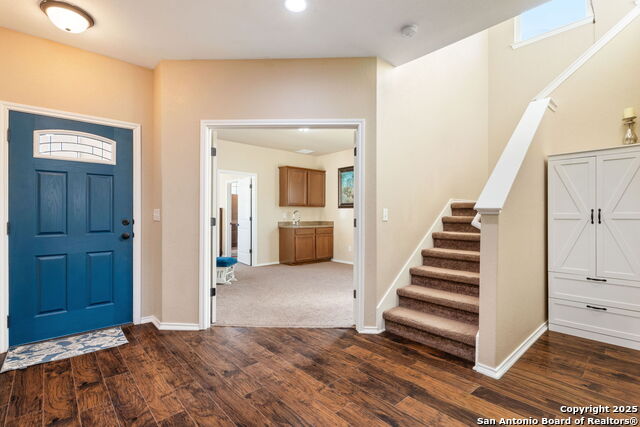 Image 3 of 40 For 9919 Copper Rise