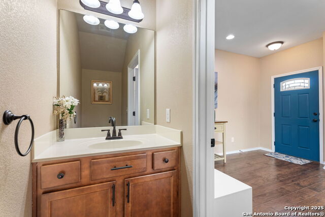 Image 6 of 40 For 9919 Copper Rise