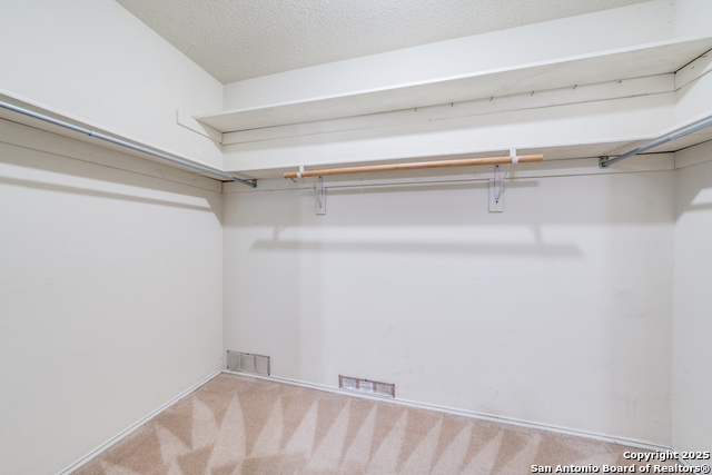 Image 20 of 33 For 111 Oldtowne