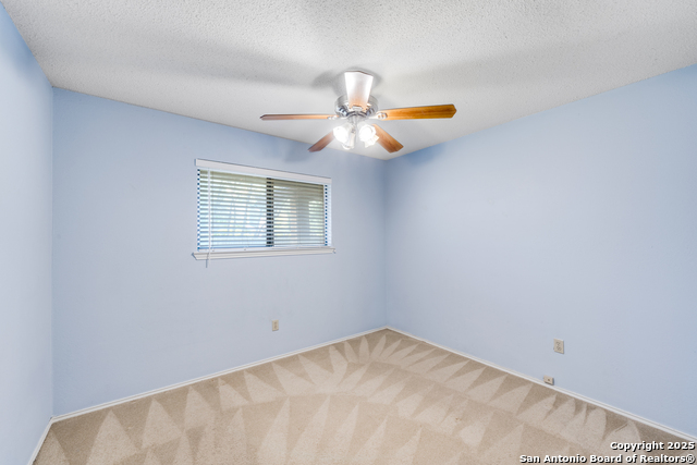 Image 24 of 33 For 111 Oldtowne