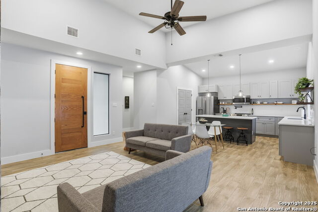 Details for 574 Indian Scout, Spring Branch, TX 78070