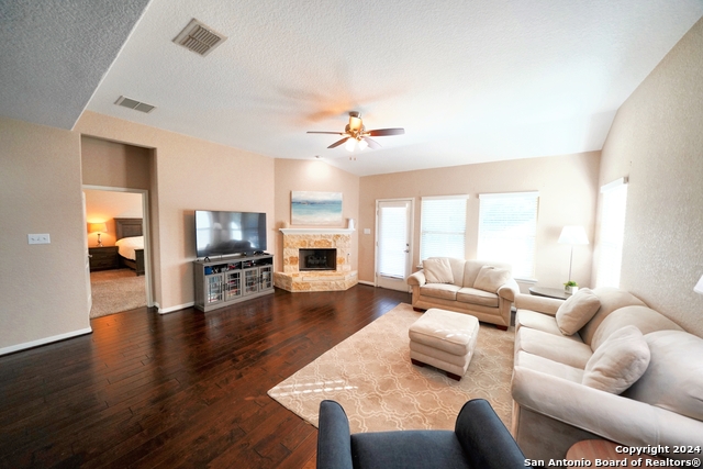 Image 11 of 50 For 12016 Vignette