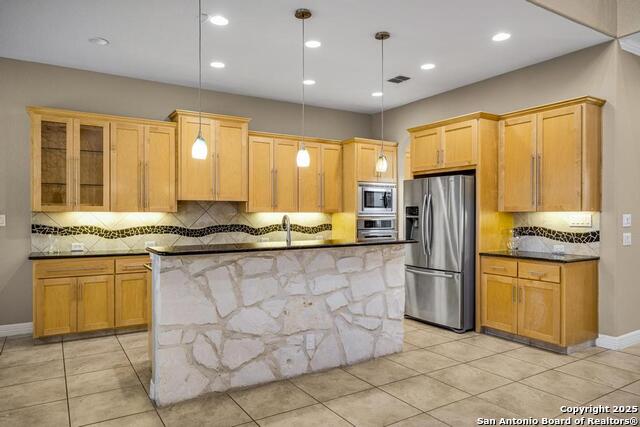 Image 12 of 33 For 3439 Monterrey Oak