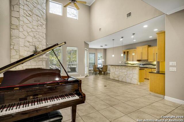 Image 8 of 33 For 3439 Monterrey Oak