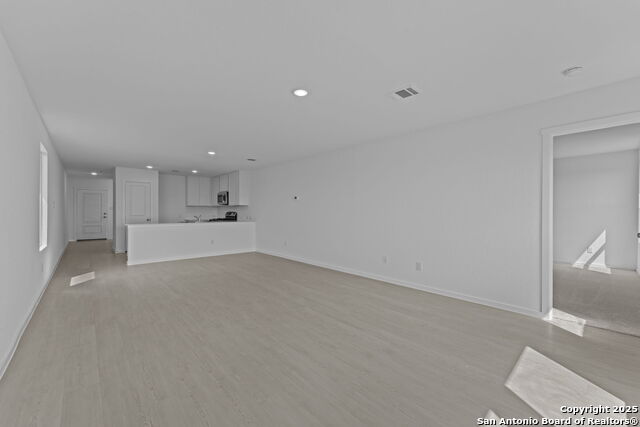 Image 6 of 21 For 3841 Swift Fox Rd