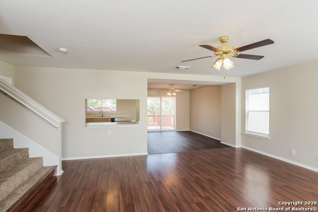 Image 9 of 15 For 7139 Elusive Pass