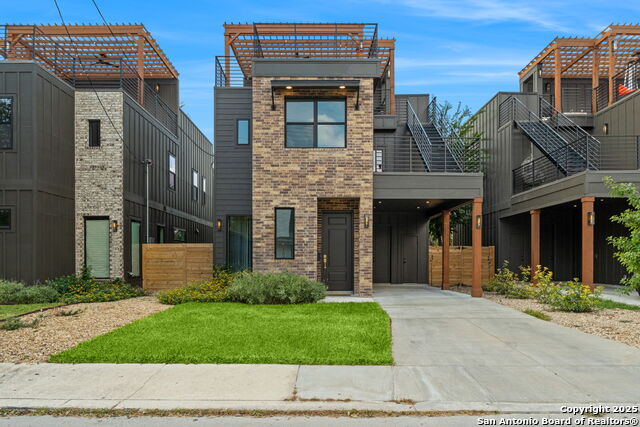 Image 2 of 41 For 111 Dowdy  