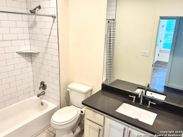 Image 17 of 21 For 1145 Academy N # 2