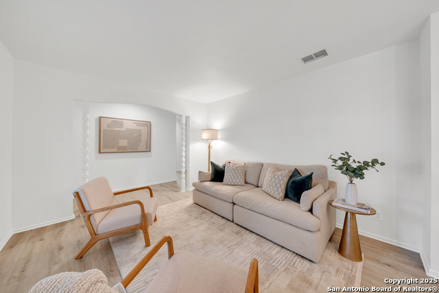 Image 7 of 31 For 9114 George Kyle