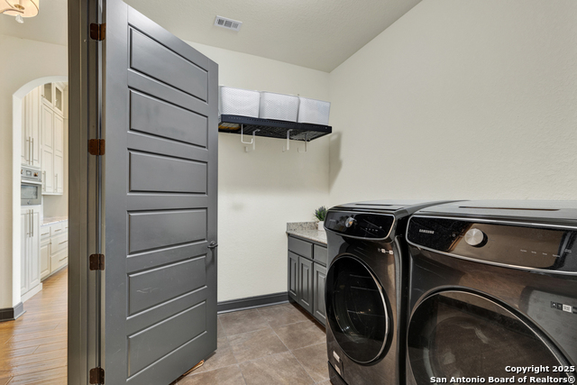 Image 25 of 50 For 1931 Rothschild