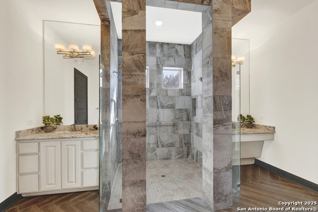 Image 31 of 50 For 1931 Rothschild