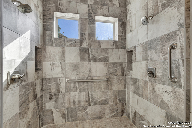 Image 32 of 50 For 1931 Rothschild