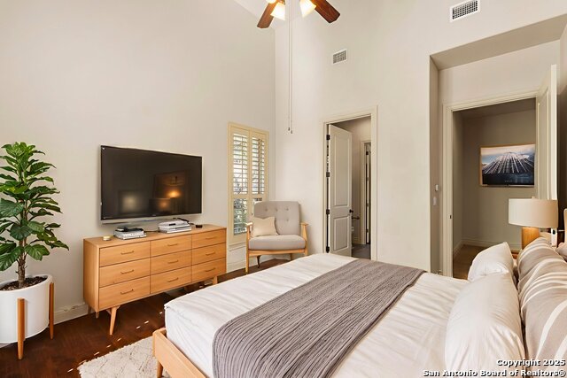 Image 31 of 52 For 6710 Ghia Lane