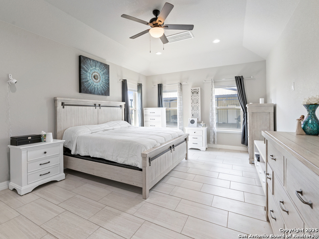 Image 30 of 49 For 132 Medium Meadow