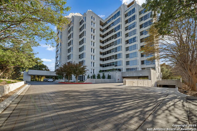 Image 2 of 35 For 200 Patterson  Apt 210