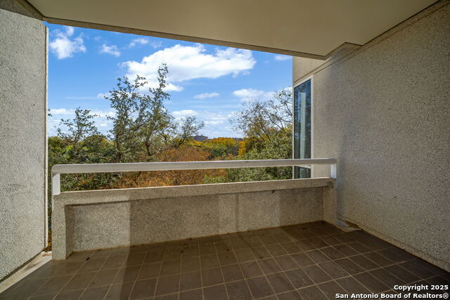 Image 28 of 35 For 200 Patterson  Apt 210