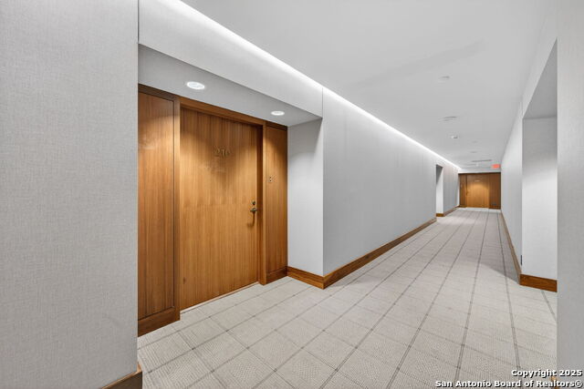 Image 3 of 35 For 200 Patterson  Apt 210