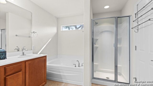 Image 16 of 26 For 600 Planters