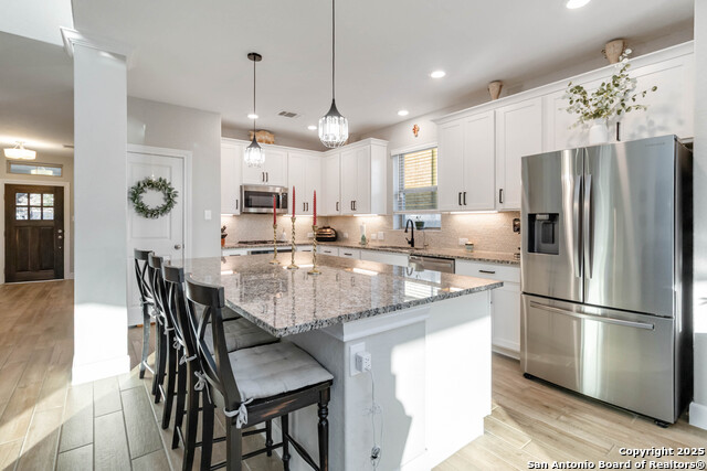 Image 17 of 44 For 12336 Saddle Up Dr