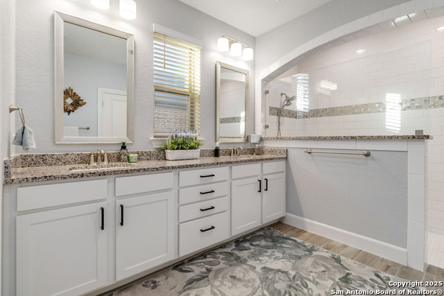 Image 23 of 44 For 12336 Saddle Up Dr