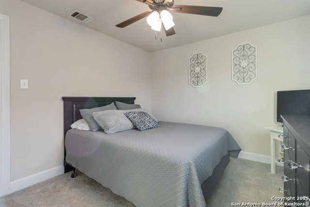 Image 32 of 44 For 12336 Saddle Up Dr