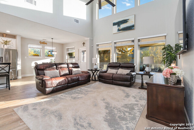 Image 9 of 44 For 12336 Saddle Up Dr