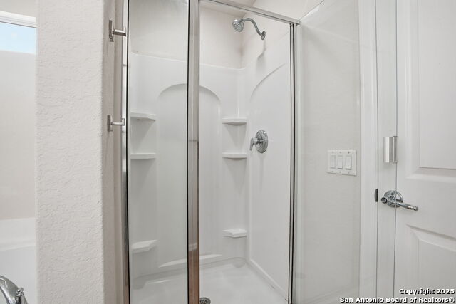 Image 22 of 36 For 5457 Storm King