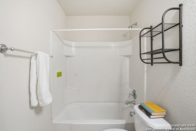 Image 32 of 36 For 5457 Storm King