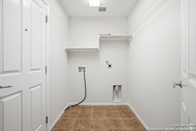 Image 34 of 36 For 5457 Storm King