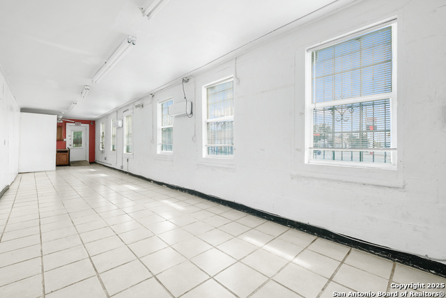 Image 15 of 32 For 3016 Presa S