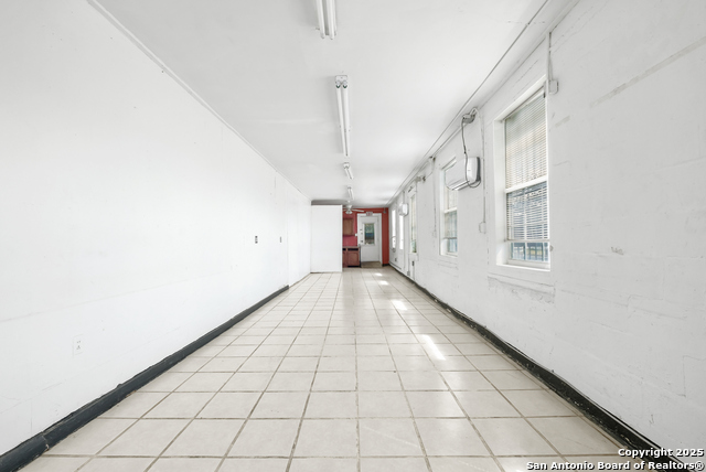 Image 16 of 32 For 3016 Presa S