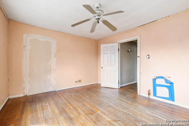 Image 28 of 32 For 3016 Presa S