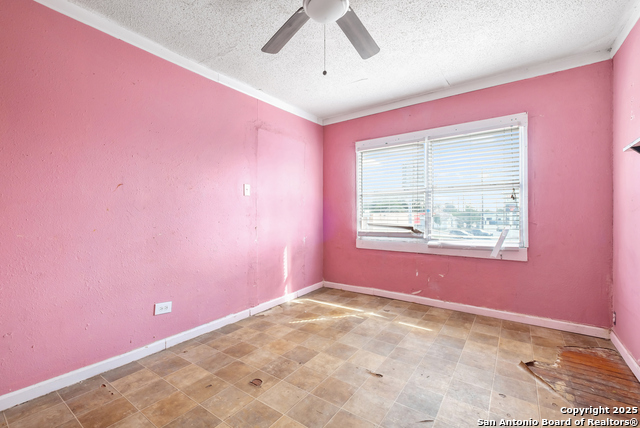 Image 29 of 32 For 3016 Presa S