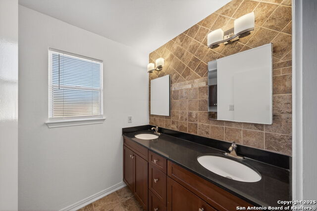 Image 14 of 21 For 3515 Ridge Knoll St