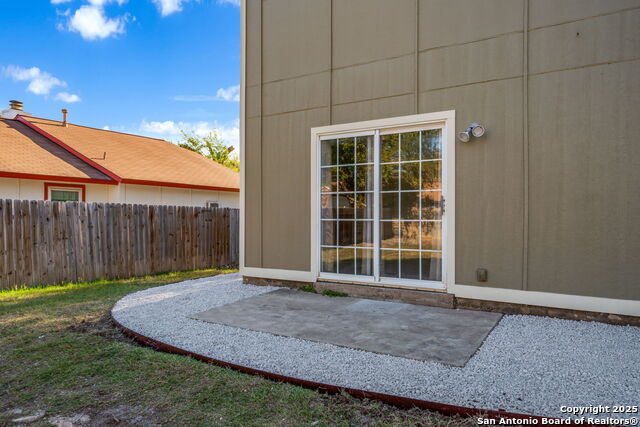 Image 19 of 21 For 3515 Ridge Knoll St