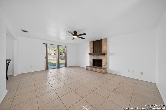 Image 5 of 21 For 3515 Ridge Knoll St