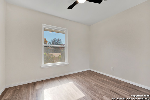 Image 13 of 21 For 3615 Electra