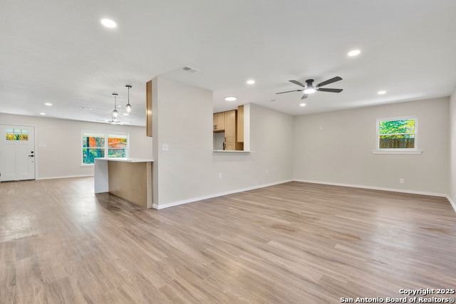 Image 4 of 21 For 3615 Electra