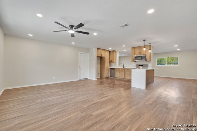 Image 6 of 21 For 3615 Electra