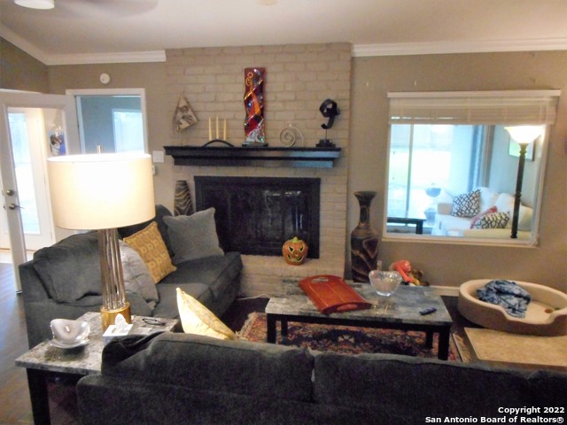 Image 8 of 17 For 3715 Twisted Oaks Dr