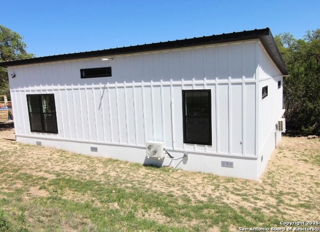 Image 3 of 39 For 403 Private Road 1523