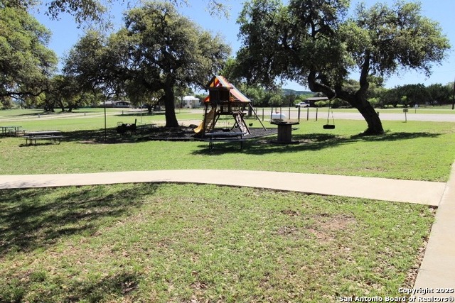 Image 32 of 39 For 403 Private Road 1523