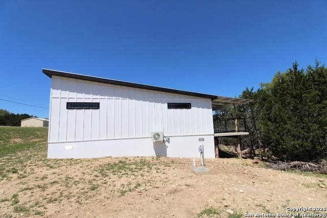 Image 4 of 39 For 403 Private Road 1523