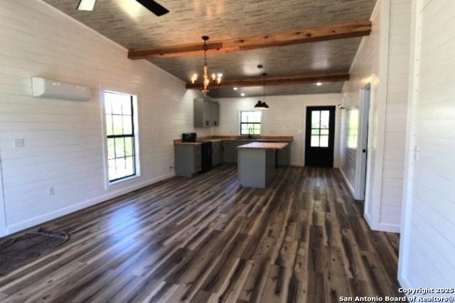 Image 8 of 39 For 403 Private Road 1523