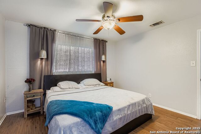 Image 20 of 29 For 9411 Cliff Way