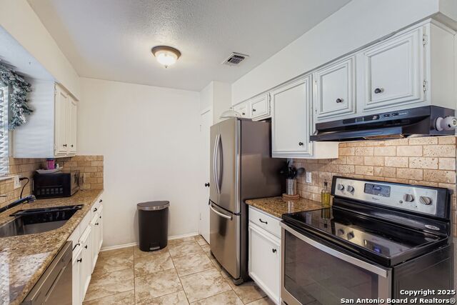 Image 5 of 29 For 9411 Cliff Way