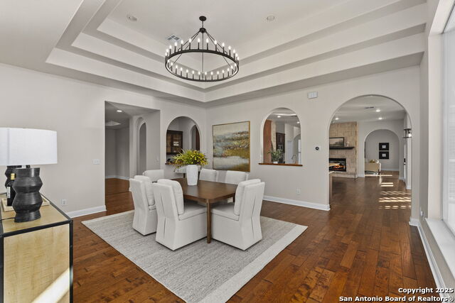 Listing photo id 9 for 1041 Homestead Ridge