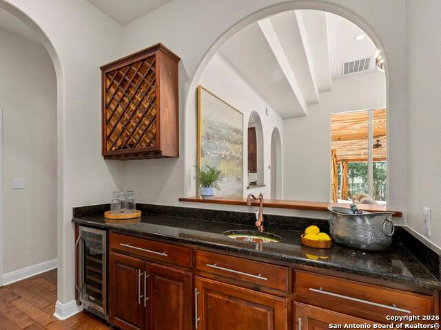 Listing photo id 12 for 1041 Homestead Ridge