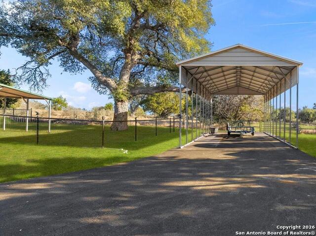 Listing photo id 27 for 1041 Homestead Ridge